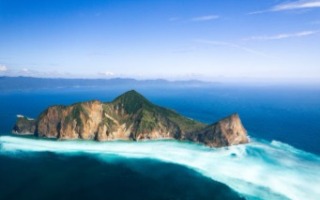 牛奶海成因-牛奶海特殊生物-旅人光腳帆船遊艇
